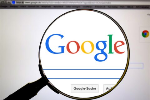 Google po cichu testuje nową usługę w wyszukiwarce. Dzięki niej łatwo i szybko sprawdzisz zasoby lokalnych dealerów samochodów