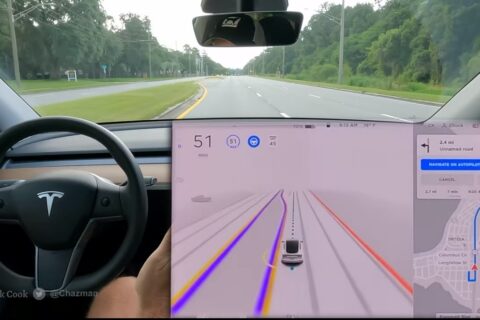 Elon Musk ulepszył oprogramowanie. Autonomiczny system Tesli staje się inteligentniejszy