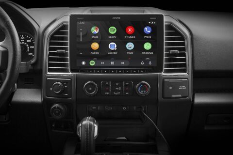 Google naprawia poważną usterkę w Android Auto. Koniec problemów z SMS-ami