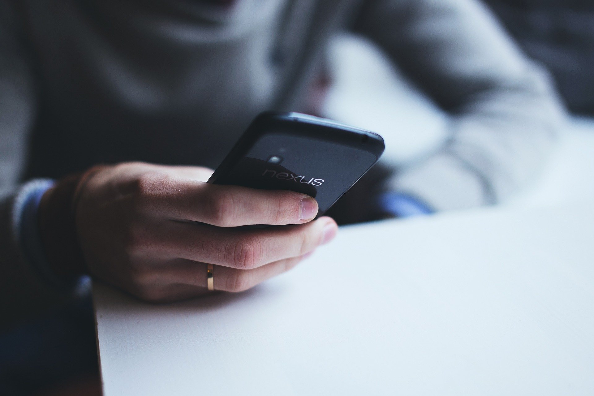 sms oszust oszustwo oszuści mail wiadomość link
