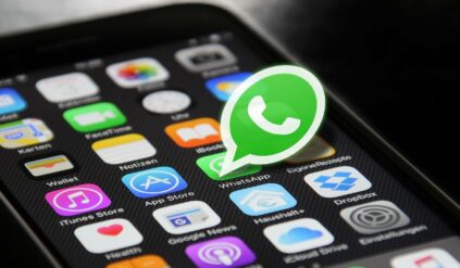 Apple zmuszone wycofać WhatsApp i Threads z App Store. Będzie też zakaz TikToka?