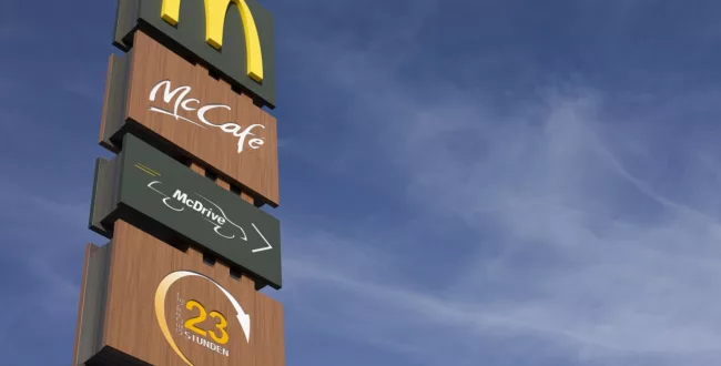 Ważna zmiana płatności w McDonalds. Teraz za jedzenie i napoje zapłacisz tam zupełnie inaczej