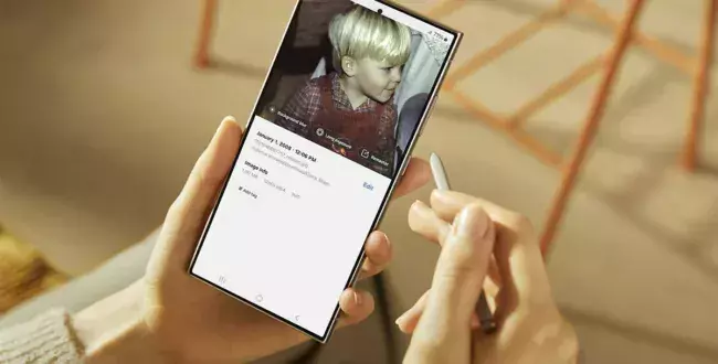Samsung planuje rewolucję w smartfonach. Będzie pierwszym producentem tego typu urządzenia