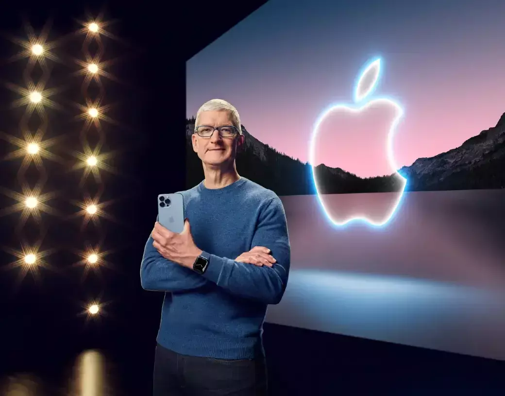 Tim Cook / Apple / iPhone