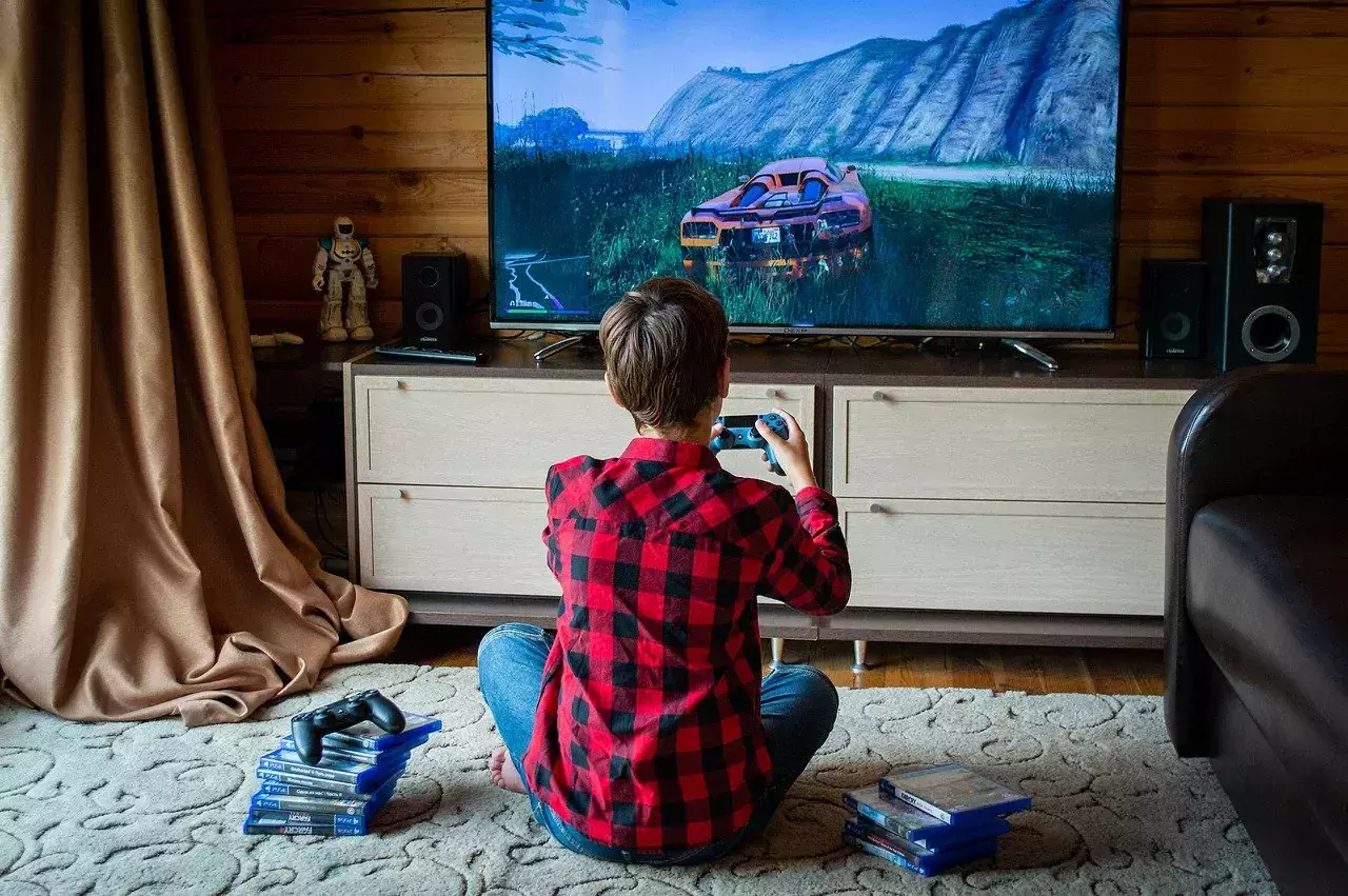 gra gry komputerowe stare nowe remake GTA FIFA wspomnienia sentyment