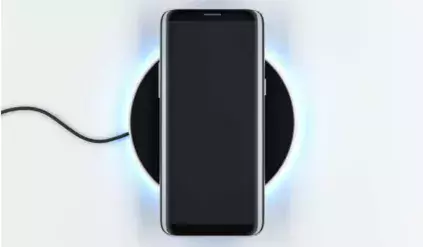 Android 15 wiele zmieni w twoim smartfonie. Google pracuje nad obsługą  „NfcCharging”.